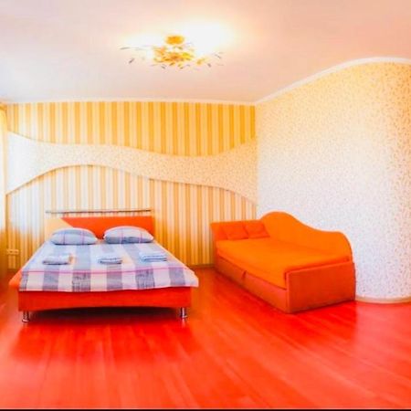 Red Apartment 2019 Very Centre Cherson Buitenkant foto