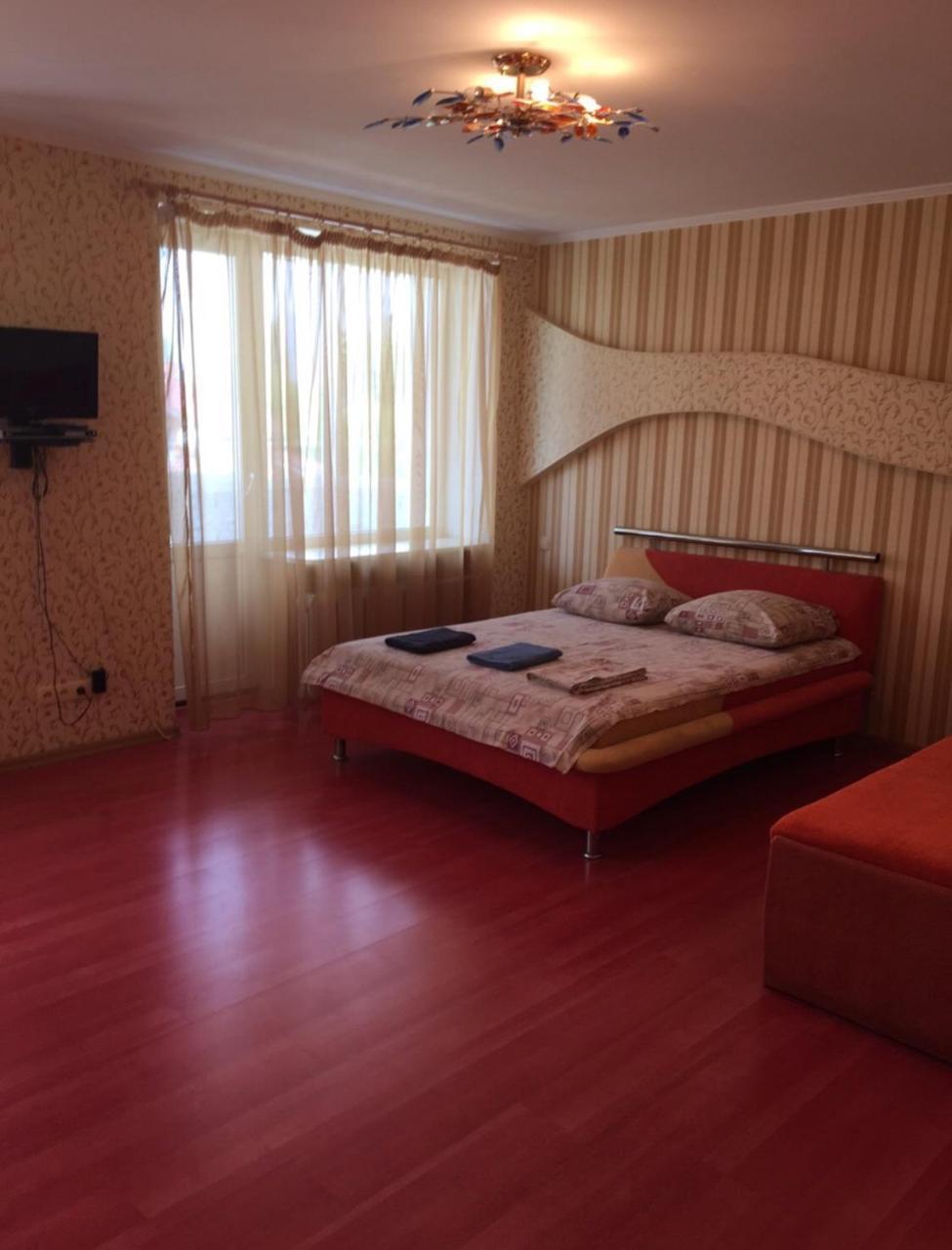 Red Apartment 2019 Very Centre Cherson Buitenkant foto